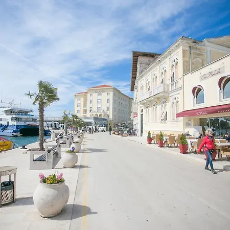 Apartment Amela Porec